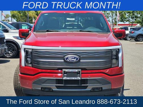2025 Ford F-150 Lightning LARIAT