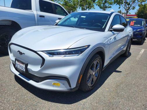 Space White Metallic 2021 Ford Mustang Mach-E Select