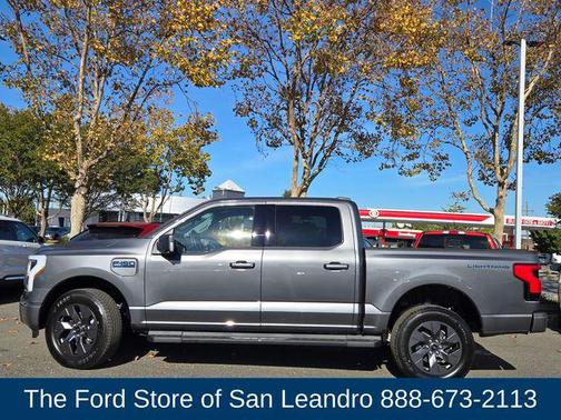 2025 Ford F-150 Lightning Flash