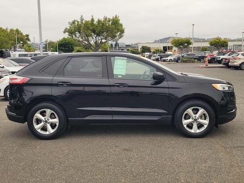 Agate Black Metallic 2019 Ford Edge SE