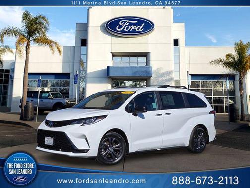 2025 Toyota Sienna XSE 7 Passenger