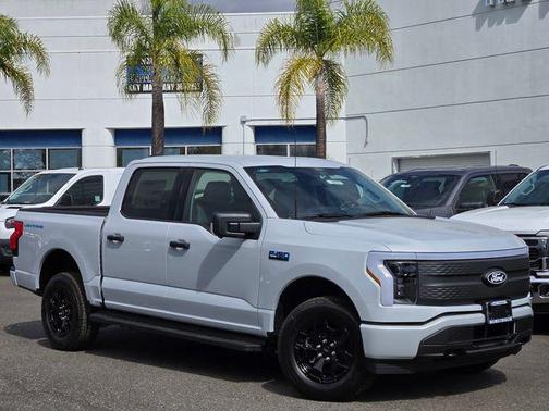 2025 Ford F-150 Lightning XLT