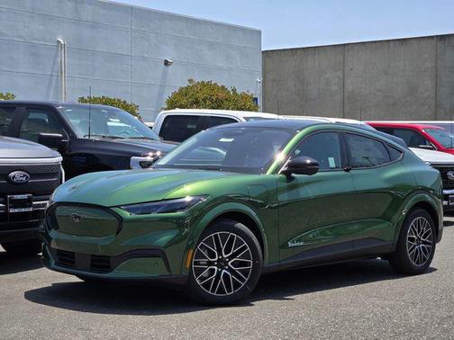 2025 Ford Mustang Mach-E Premium