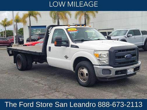 Oxford White 2016 Ford F-350 XL