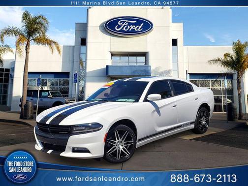 Ivory Tri-Coat Pearl 2015 Dodge Charger SXT
