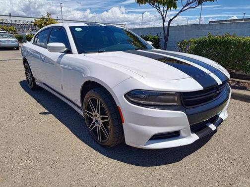 Ivory Tri-Coat Pearl 2015 Dodge Charger SXT
