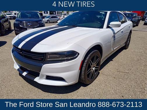 Ivory Tri-Coat Pearl 2015 Dodge Charger SXT
