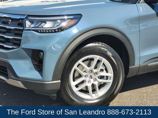 2025 Ford Explorer Active