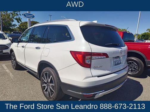 Platinum White Pearl 2020 Honda Pilot Touring 8-Passenger