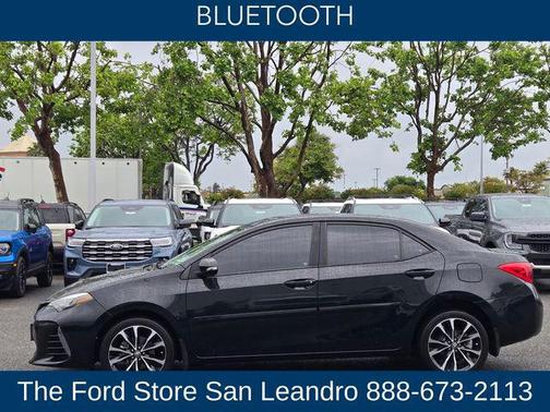 Black Sand Pearl 2017 Toyota Corolla SE