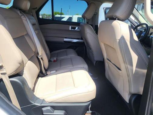 Star White Metallic Tri-Coat 2021 Ford Explorer Limited