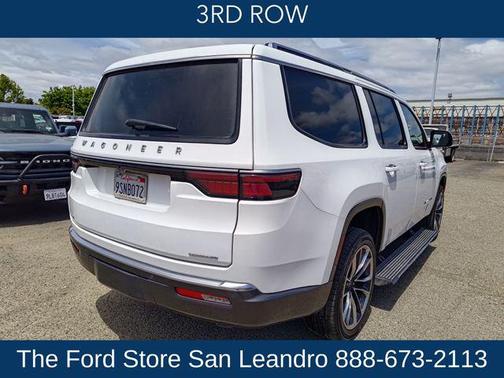 Bright White Clearcoat 2022 Jeep Wagoneer Series III 4x4