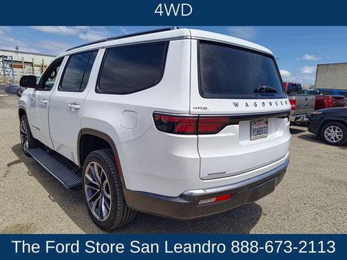 Bright White Clearcoat 2022 Jeep Wagoneer Series III 4x4