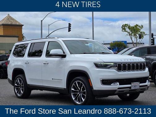 Bright White Clearcoat 2022 Jeep Wagoneer Series III 4x4
