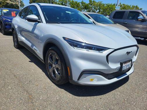 Space White Metallic 2021 Ford Mustang Mach-E Select