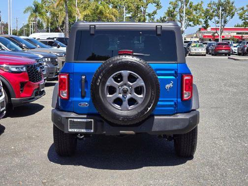Velocity Blue Metallic 2025 Ford Bronco Big Bend
