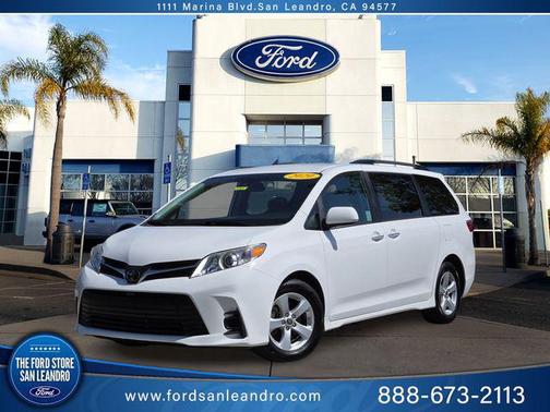 2020 Toyota Sienna LE