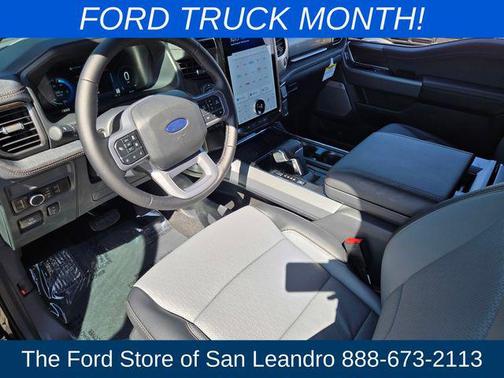 2025 Ford F-150 Lightning LARIAT