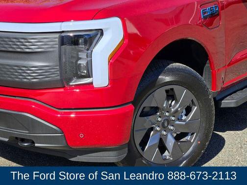 2025 Ford F-150 Lightning Flash