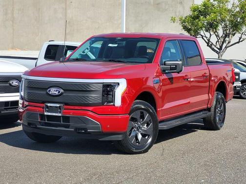 2025 Ford F-150 Lightning Flash