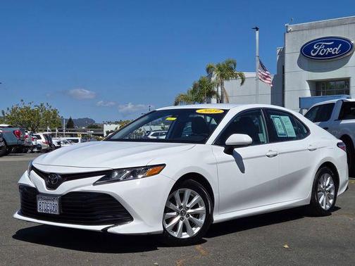 2019 Toyota Camry LE