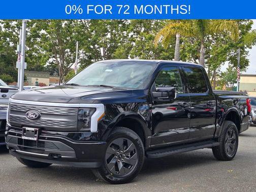 2025 Ford F-150 Lightning LARIAT