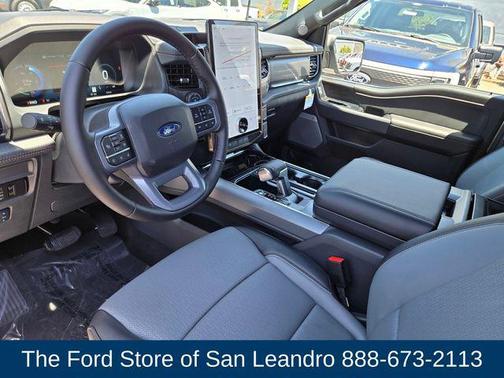 2025 Ford F-150 Lightning LARIAT