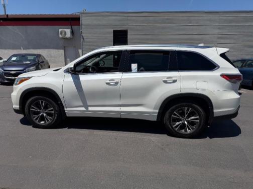 Blizzard Pearl 2016 Toyota Highlander XLE