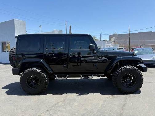 2012 Jeep Wrangler Unlimited Sahara