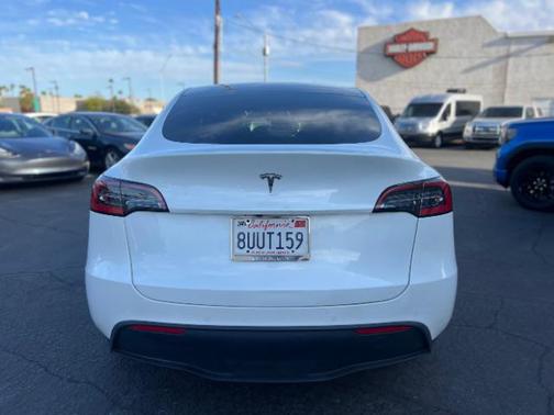 2021 Tesla Model Y Standard Range Rear-Wheel Drive