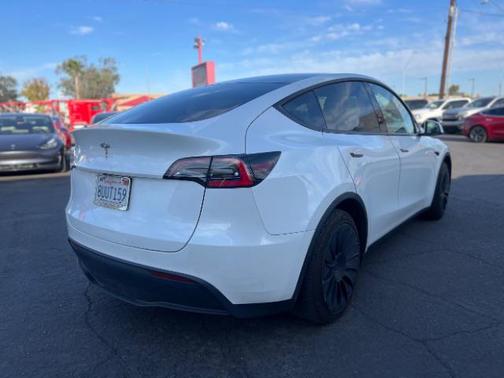 2021 Tesla Model Y Standard Range Rear-Wheel Drive
