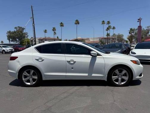 2014 Acura ILX 2.0L w/Premium Package