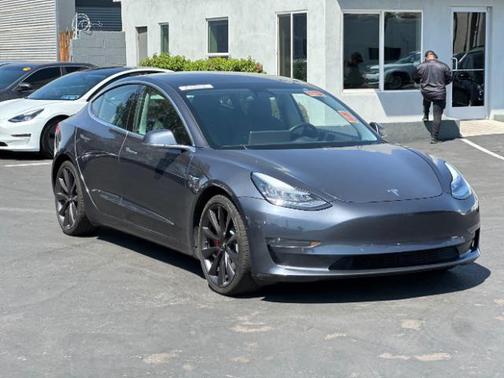 2020 Tesla Model 3 Performance