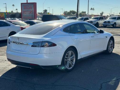 2013 Tesla Model S Signature Performance