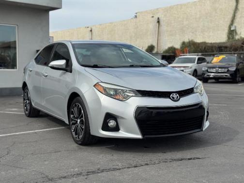 2015 Toyota Corolla S Plus