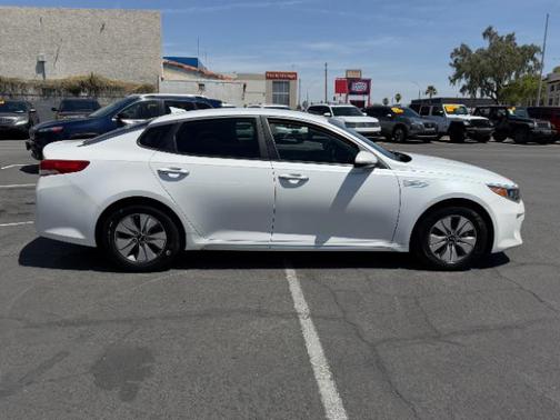 Snow White Pearl 2017 Kia Optima Hybrid Base