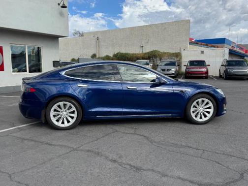 2017 Tesla Model S 75