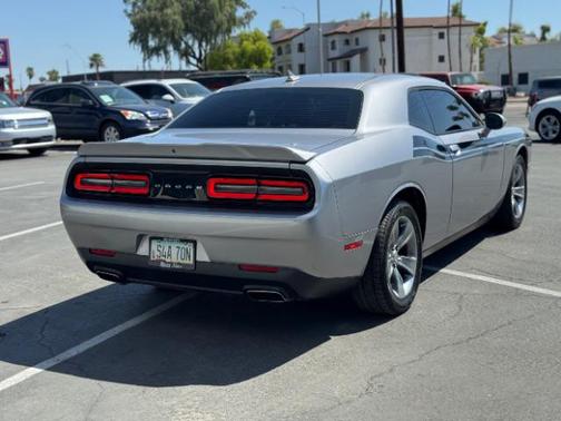2015 Dodge Challenger SXT
