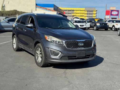 2017 Kia Sorento LX