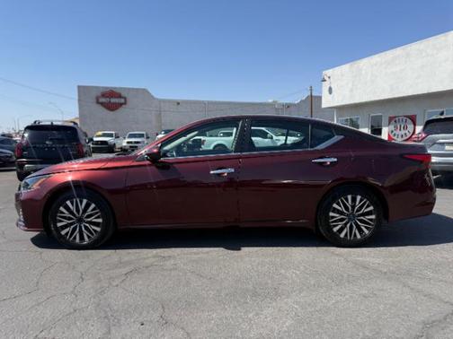 Scarlet Ember Tintcoat 2023 Nissan Altima 2.5 SV