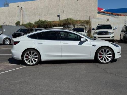 2018 Tesla Model 3 Performance