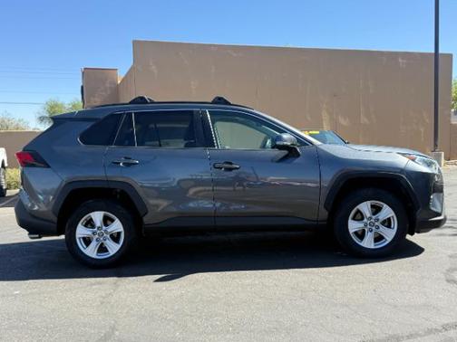 Magnetic Gray Metallic 2019 Toyota RAV4 XLE