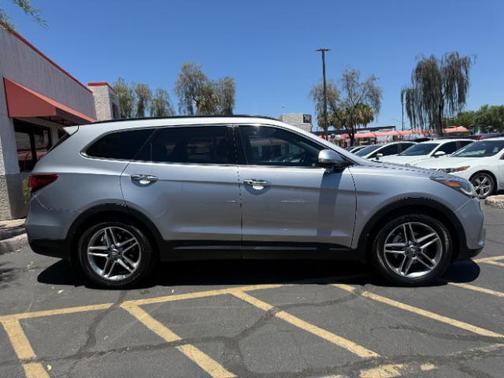 Iron Frost 2017 Hyundai SANTA FE SE Ultimate