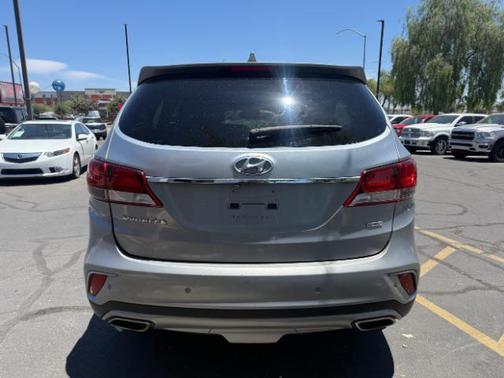 Iron Frost 2017 Hyundai SANTA FE SE Ultimate