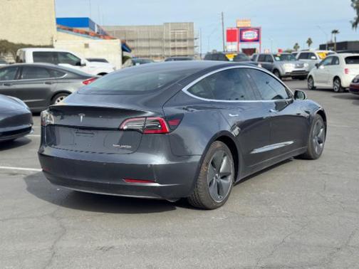 2018 Tesla Model 3 Performance