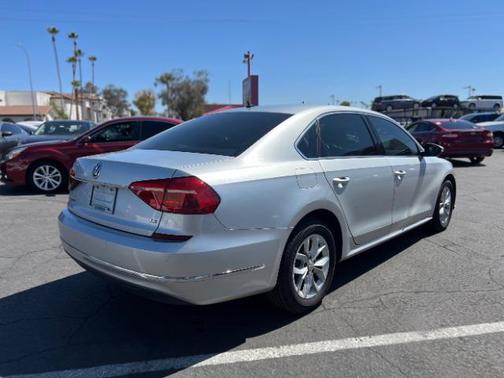 2016 Volkswagen Passat 1.8T S