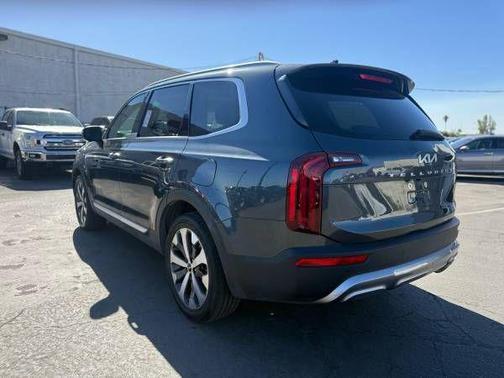 2022 Kia Telluride S