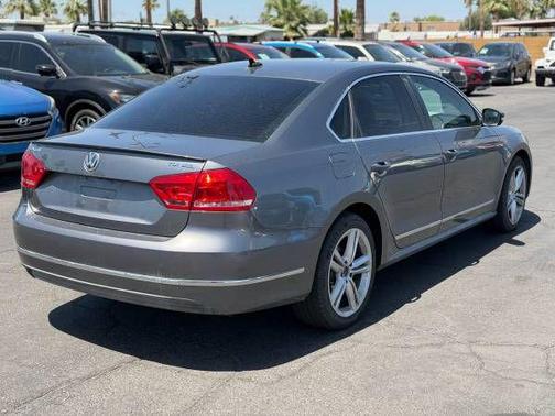 Platinum Gray Metallic 2013 Volkswagen Passat 2.0 TDI SEL Premium