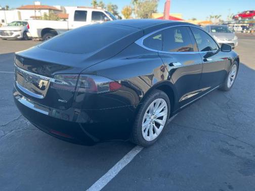2017 Tesla Model S 90D
