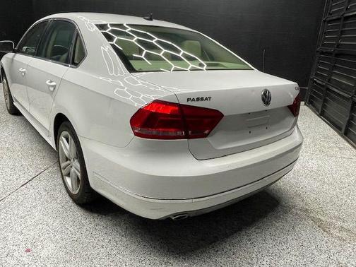 2013 Volkswagen Passat 2.0 TDI SEL Premium